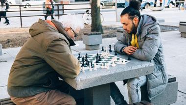 Cómo lograr que los jóvenes eliminen sus prejuicios sobre la vejez - envejecimiento, Sociedad